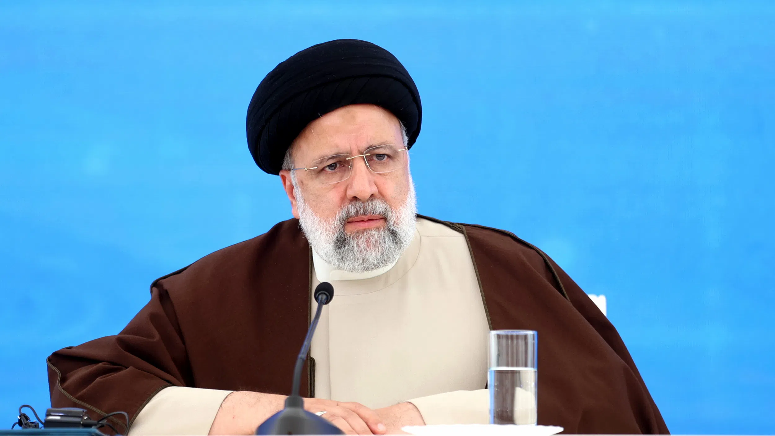 Официални лица потвърдиха смъртта на иранския президент Ебрахим Раиси