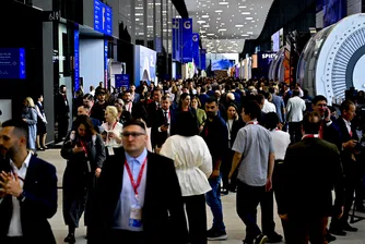 Петербургският икономически форум: Западните инвеститори ги няма, но децата на Кремъл са на линия