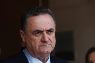 Министърът на отбраната на Израел: „Хаменей не може да продължи да съществува“