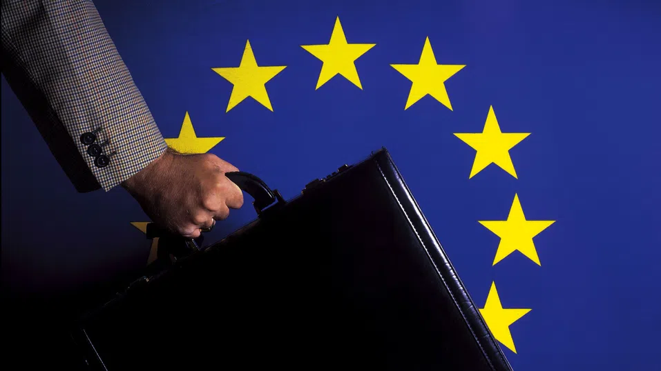 ЕП ще проучва официално финансирането на НПО