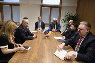 Зеленски и Радев обсъдиха енергетиката и съвместно производство на дронове