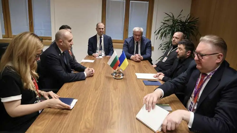 Зеленски и Радев обсъдиха енергетиката и съвместно производство на дронове