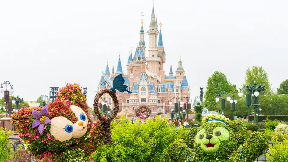 В Shanghai Disneyland няма и следа от финансовите трудности на китайците