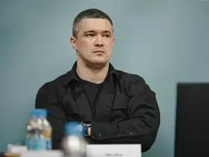 Уволненият украински министър на отбраната призова за президентски избори