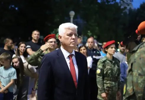 Министърът на отбраната потвърди, че американските самолети цистерни са напуснали авиобазата в Безмер