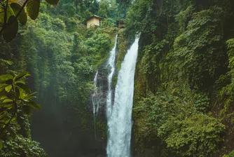 Бали спира строежа на нови хотели и ресторанти след смъртоносни наводнения