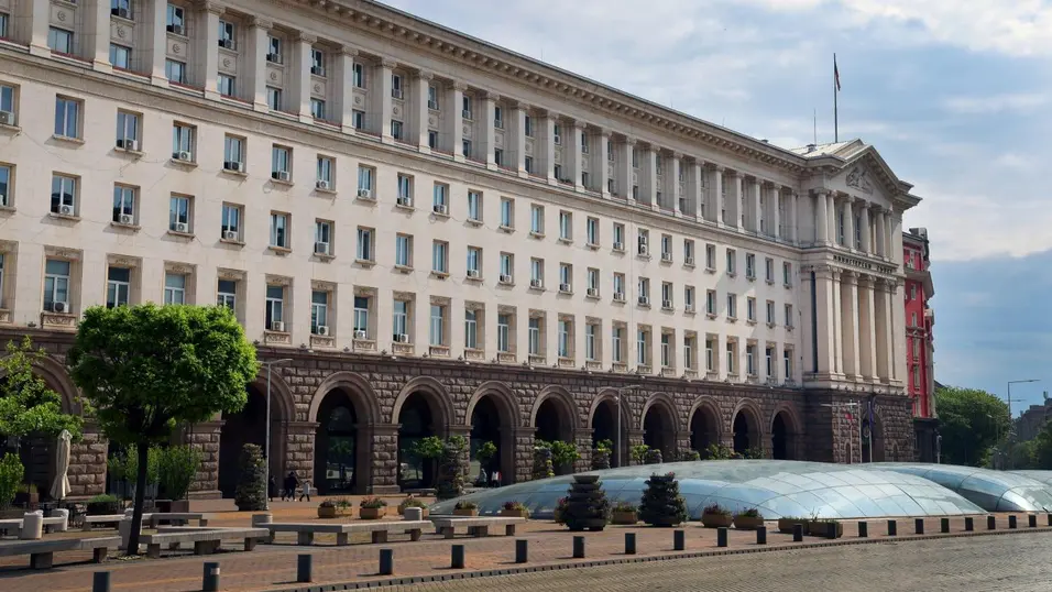 Премахват автоматичните механизми за увеличаване на заплатите в публичния сектор