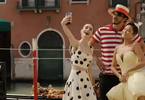 Emily in Paris предлага Dolce Vita усещане в петия сезон