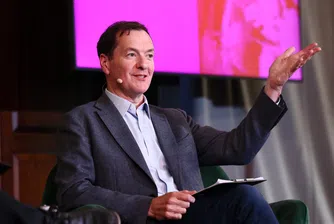 Войната за AI таланти: Защо OpenAI и Coinbase залагат на политическа тежест?