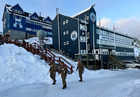 Още датски войски пристигат в Гренландия на фона на нарастващо напрежение
