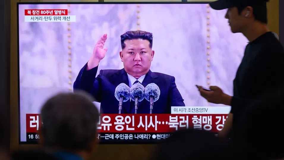 Увереният Ким Чен Ун открива нова ера на демонстративна сила в Пхенян