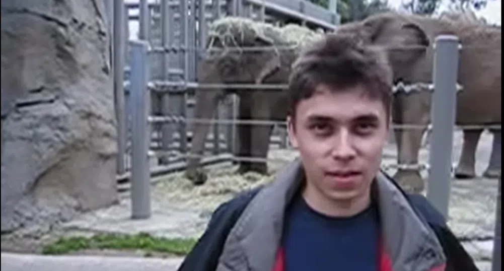 „Me at the zoo“: Първото видео в YouTube вече е музеен експонат