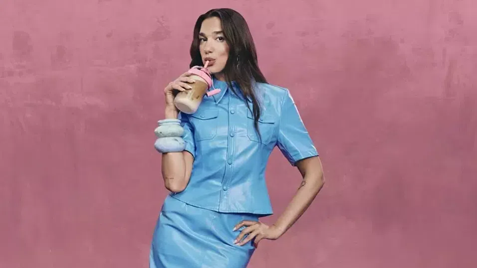 Nespresso заменя Джордж Клуни с Дуа Липа, за да спечели Gen Z