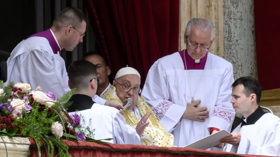 Urbi et Orbi: Папа Франциск призова световните лидери да не се поддават на логиката на страха