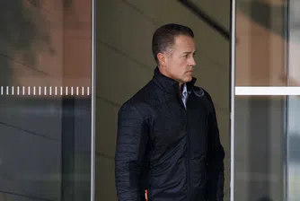 Дясната ръка на Илон Мъск: Кой е Джаред Бъркъл