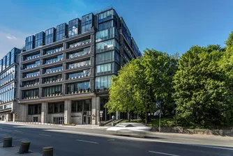 Варшава блести на борсовата карта: Полша печели от растеж, дивиденти и геополитика