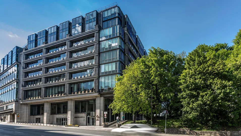 Варшава блести на борсовата карта: Полша печели от растеж, дивиденти и геополитика