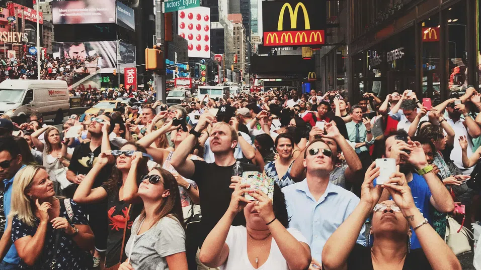 Най-често срещаните измами при пътуване в 9 световни дестинации