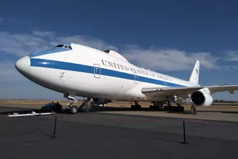 Кой лети по-високо: Тръмп, егото му или бъдещият Air Force One?