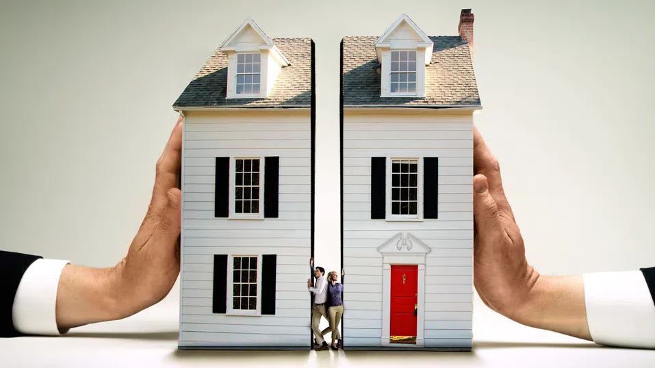 Фалшиви обяви, мними брокери, измами: Докога пазарът на имоти ще е като Дивия запад