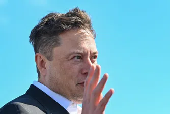 Илон Мъск кацна в Кан с по-мек тон към рекламодателите