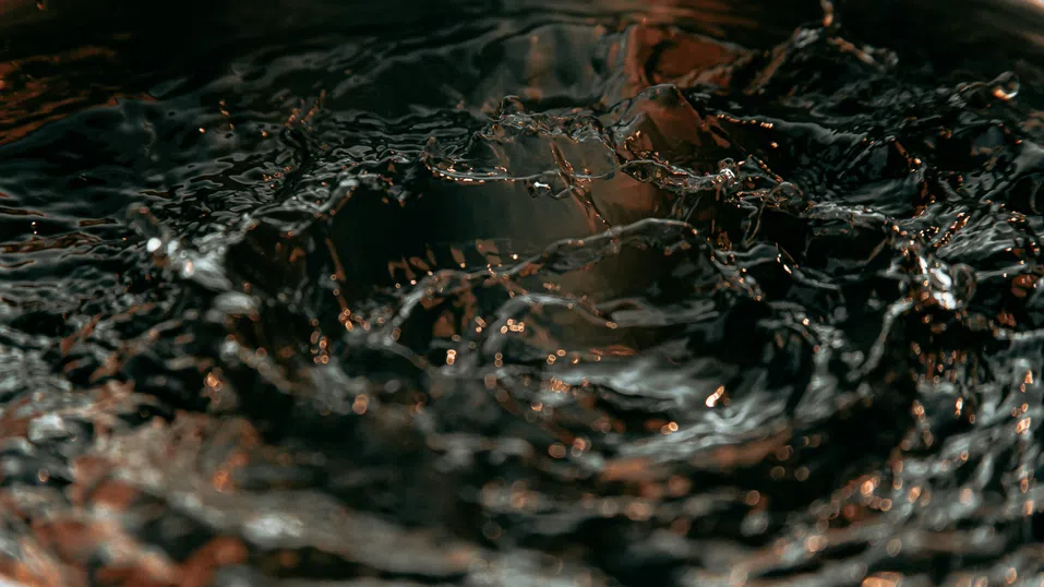 Паузата на Тръмп за удар по Иран срина цените на петрола с повече от 3%