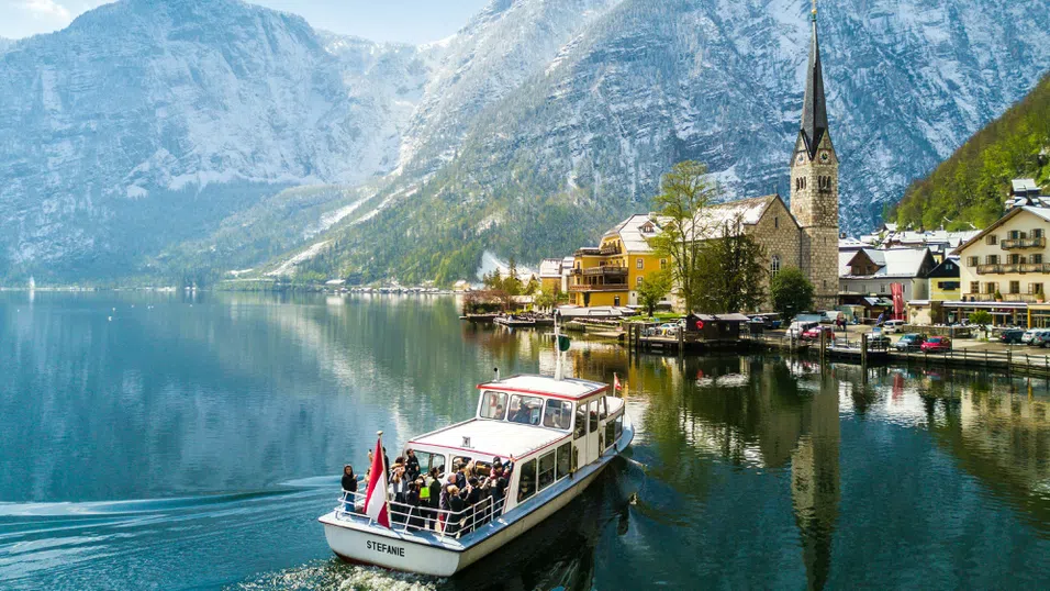 Локациите за снимки на хитови сериали и филми стават туристически кошмар