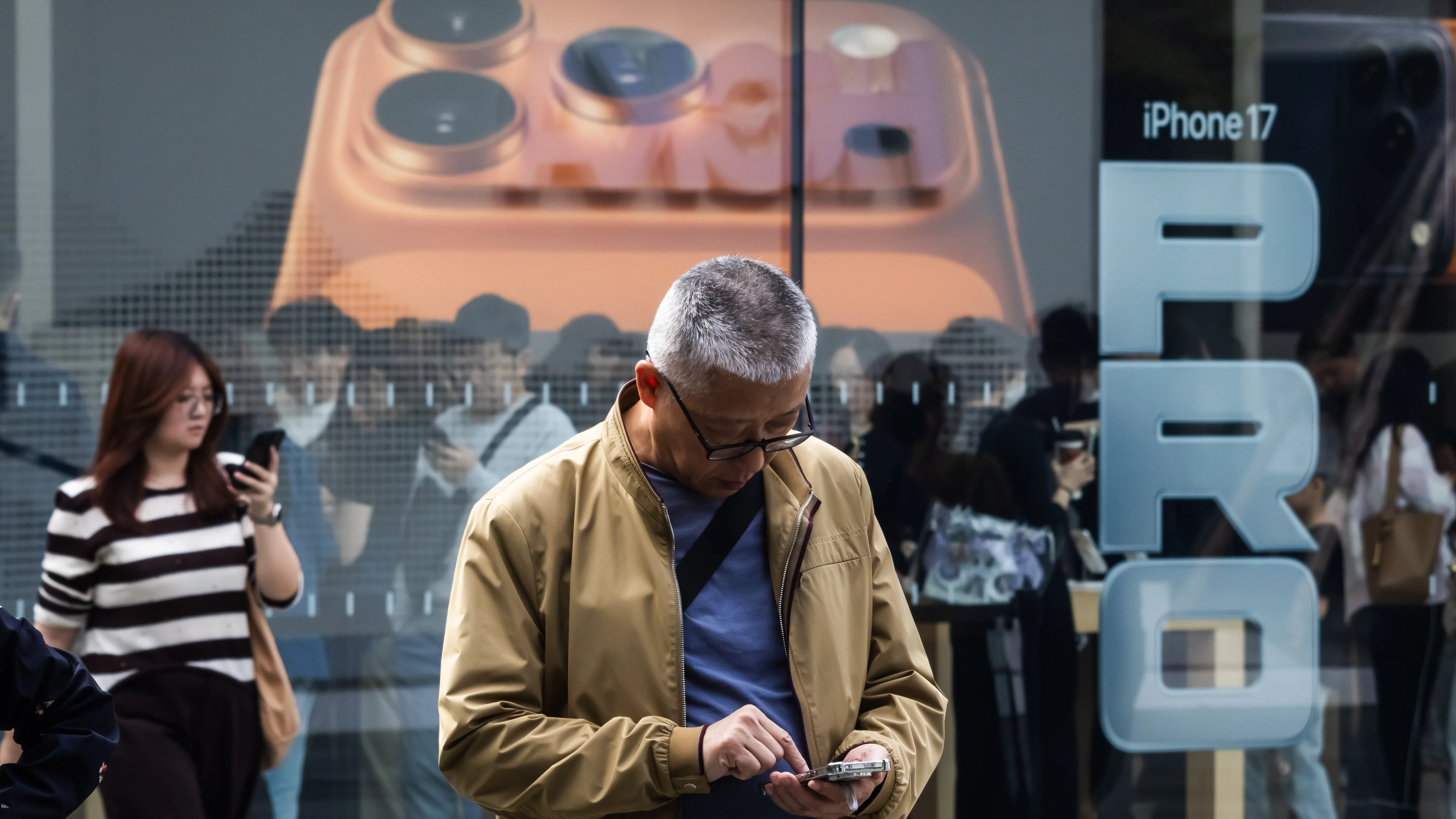 За първи път от 14 години: Apple изпреварва Samsung по доставки