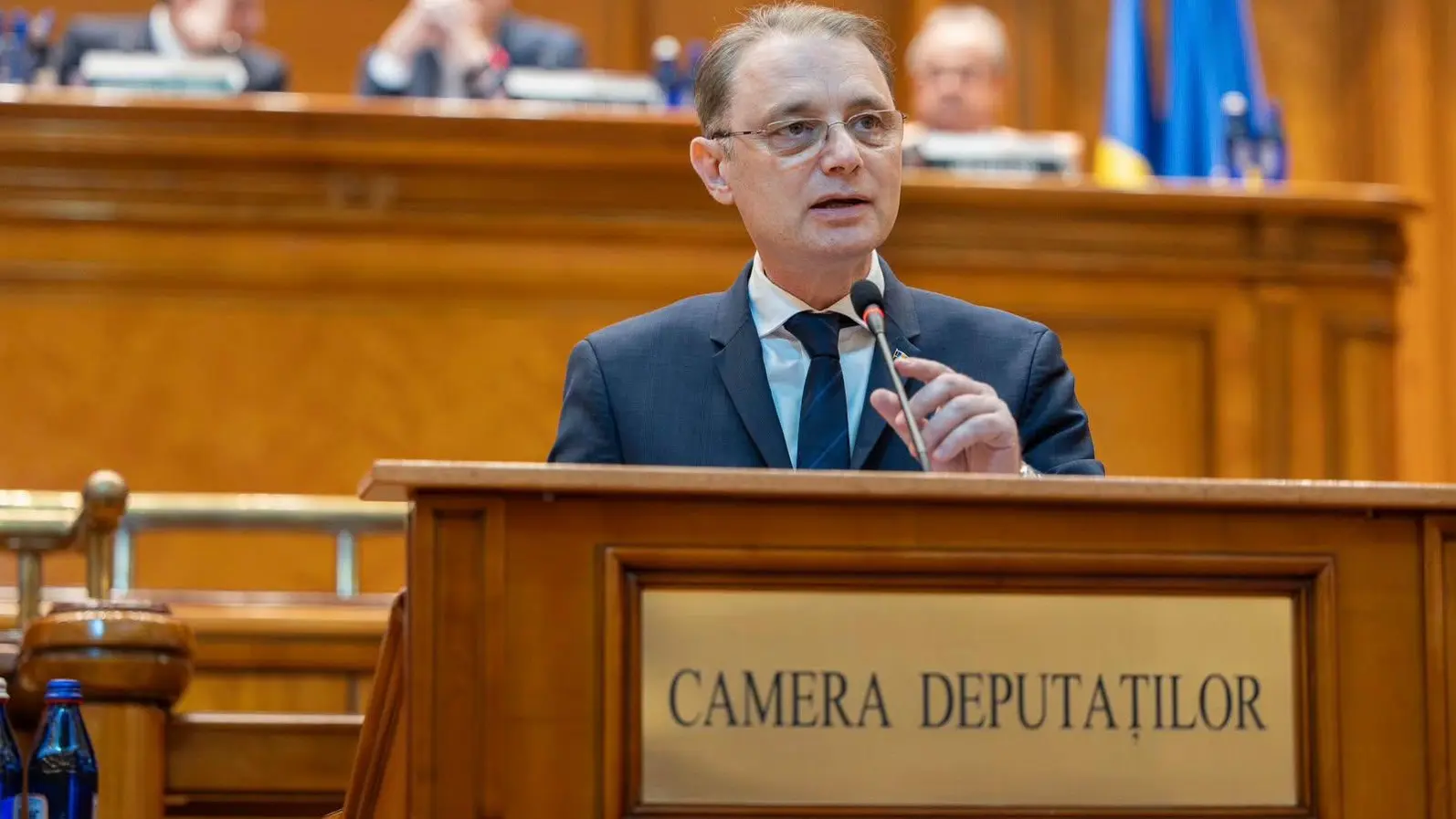Край на политическата криза: Бивш журналист поема управлението на Румъния в ново правителство
