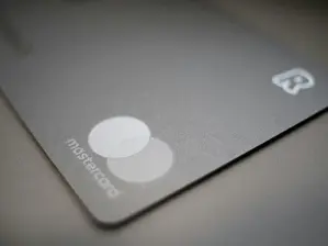 Масов срив в Revolut засегна плащания, преводи и тегления от банкомати