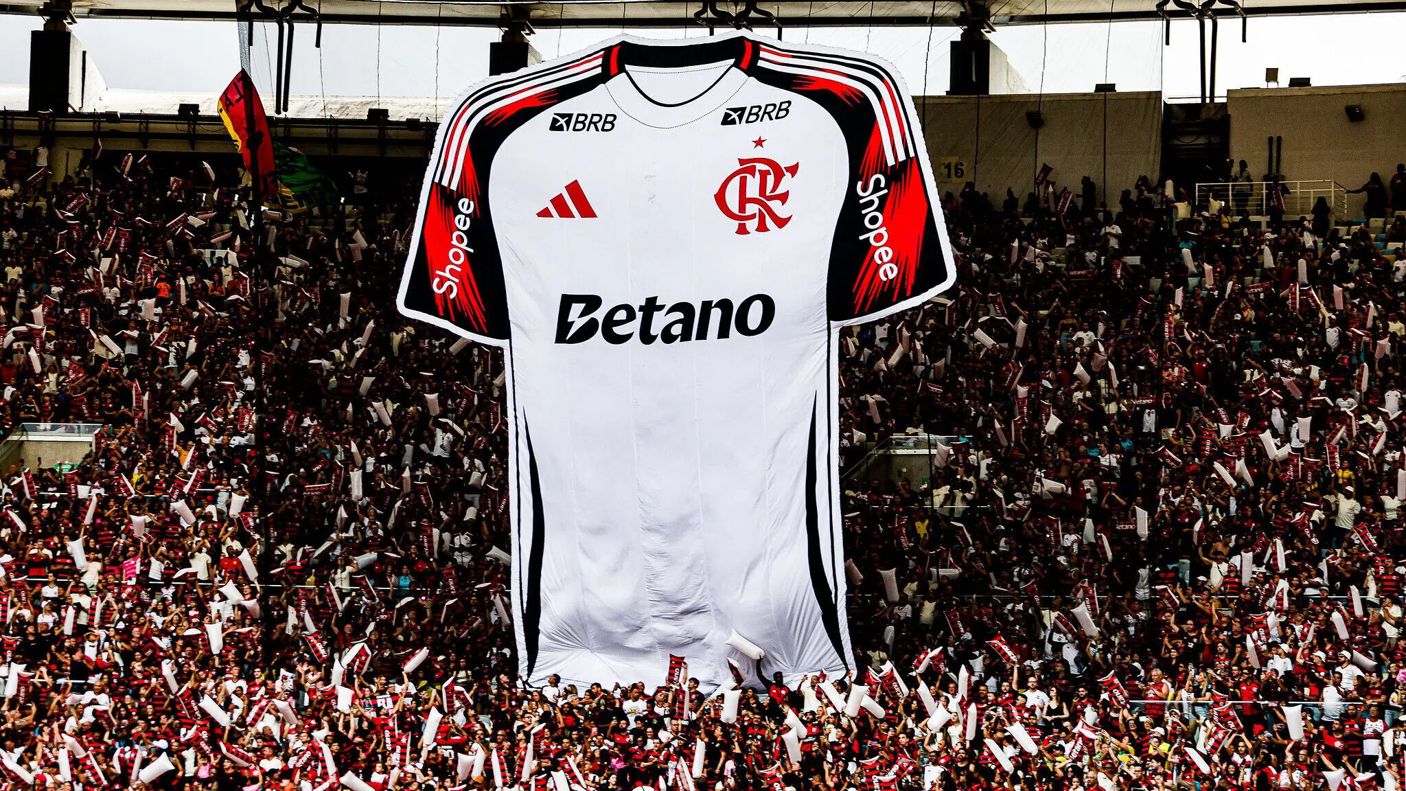 В най-великите футболни моменти: Betano е навсякъде