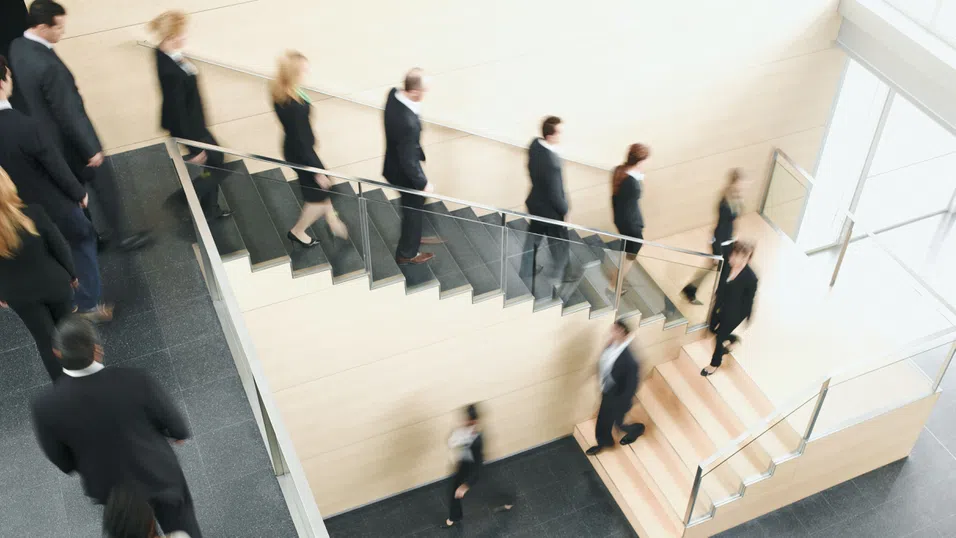 Новите данни за пазара на труда в САЩ дават аргументи и на ястребите, и на гълъбите