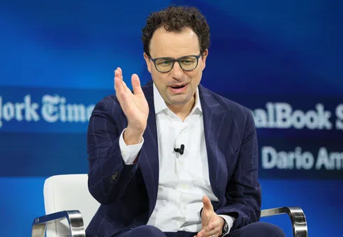 „Това е безумие“: Дарио Амодей за износа на AI чипове от САЩ за Китай