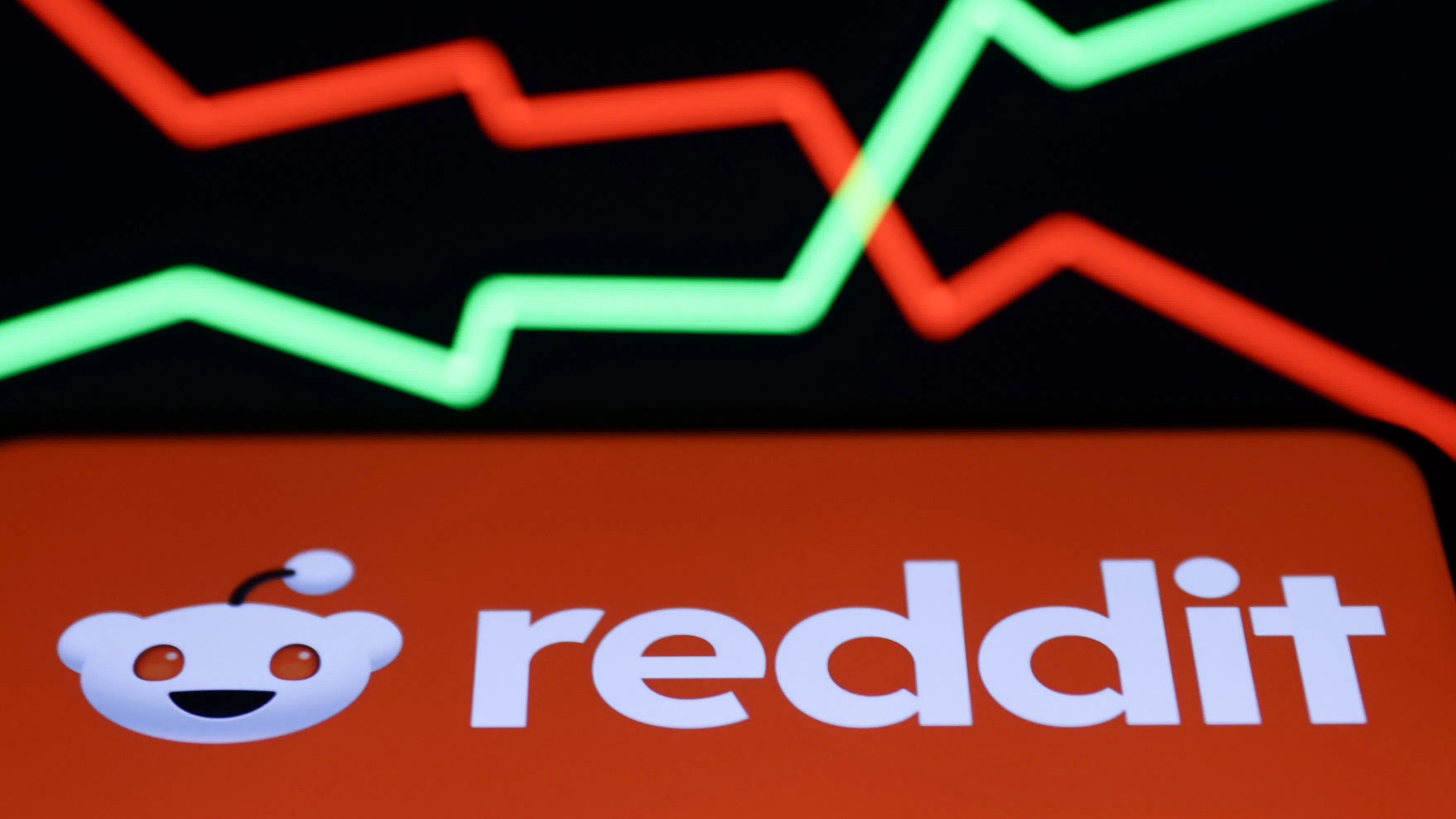 Акциите от IPO-то на Reddit са в горната част на диапазона