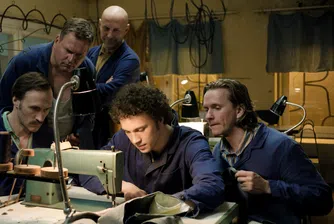 Съветски дънки в лудницата. Или как се създава комедия за социализма