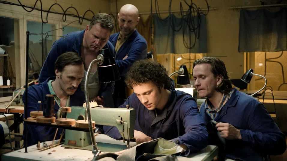 Съветски дънки в лудницата. Или как се създава комедия за социализма