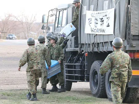 Япония под тревога за огромно вторично земетресение, след като опасността от цунами премина