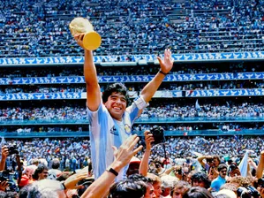 Новият процес за смъртта на Диего Марадона: Убийство, небрежност или неизбежен край?