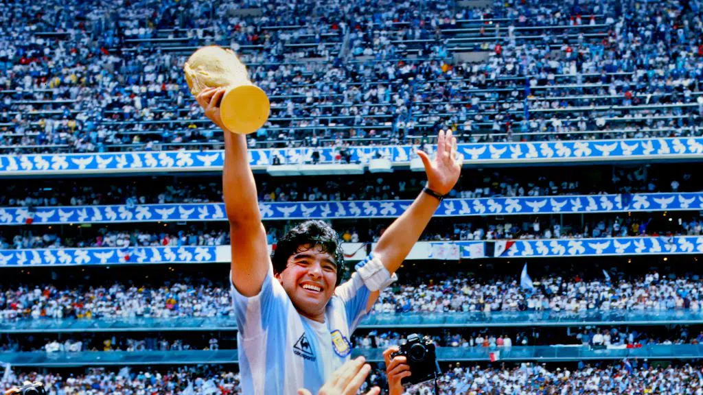 Новият процес за смъртта на Диего Марадона: Убийство, небрежност или неизбежен край?