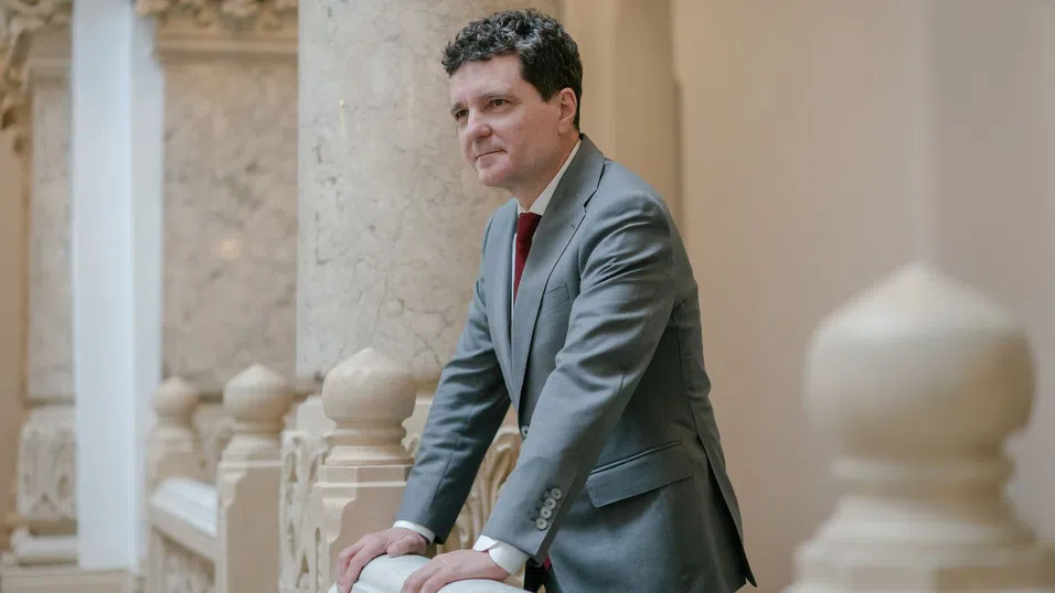 12 часа преди да станеш президент: Изборната победа на Никушор Дан отвътре