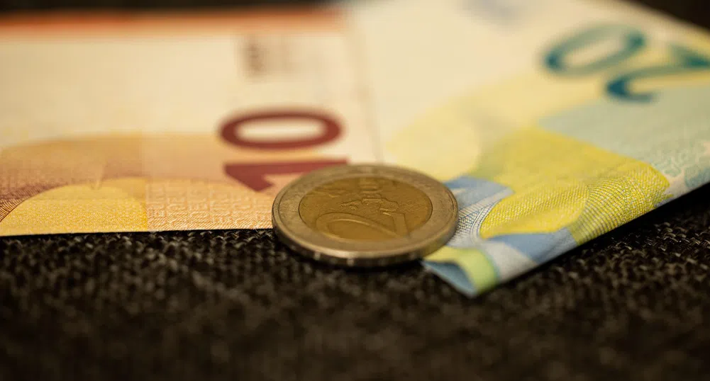 "Дръжте някакъв кеш под матрака": Съвет от Нидерландската централна банка