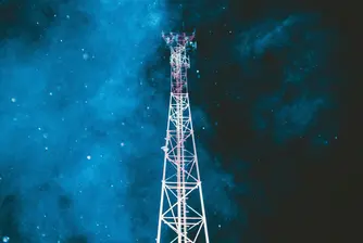 „Европа не осъзнава колко опасно е просто да разчита на американската инфраструктура“, казва главният изпълнителен директор на френския гигант Bouygues