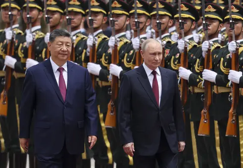 Путин си тръгна от Пекин със сделки, но без голямата енергийна победа