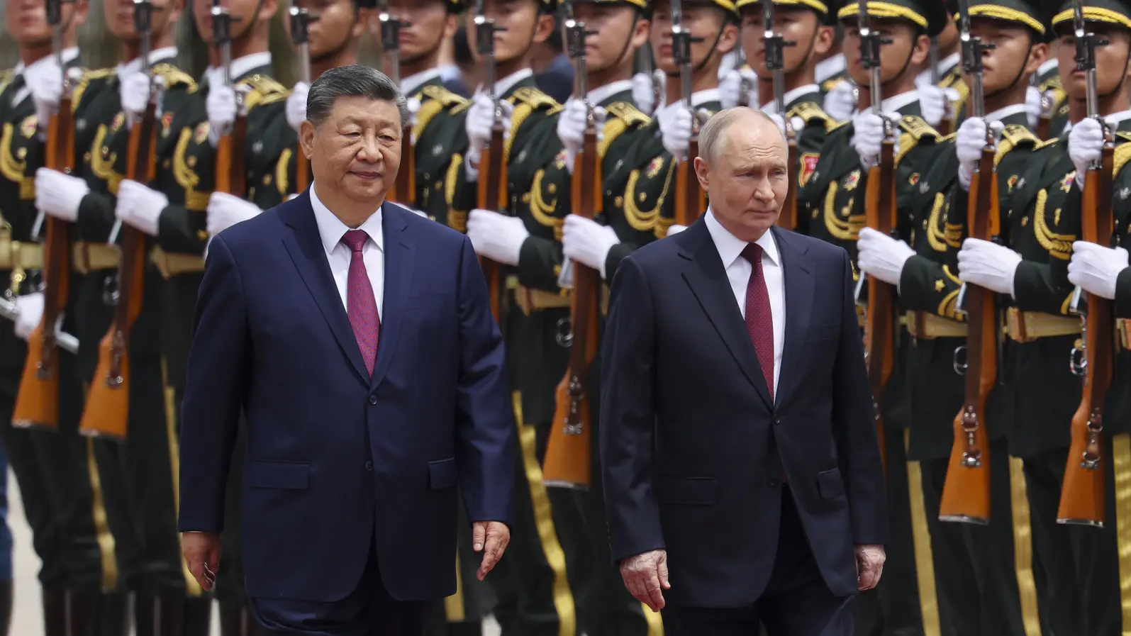 Путин си тръгна от Пекин със сделки, но без голямата енергийна победа