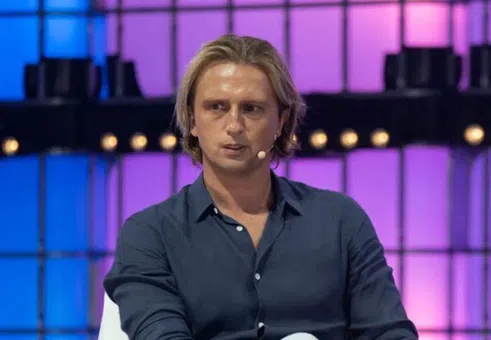 Revolut получи пълен банков лиценз във Великобритания след години чакане