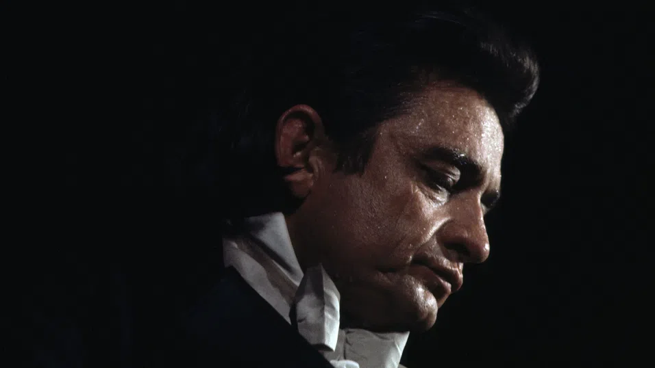 Мрак и изкупление: Как Човекът в черно Джони Кеш ни изпраща подарък от отвъдното