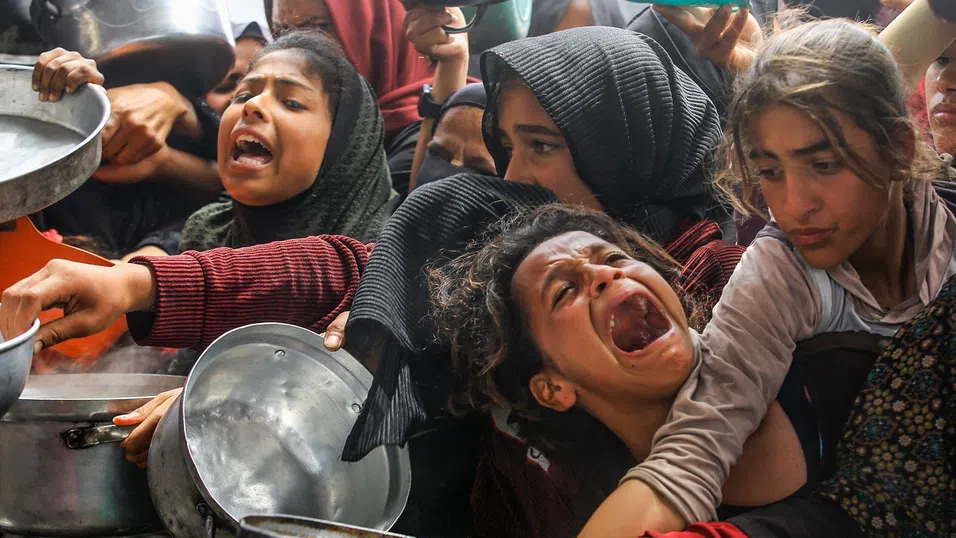 Лекари и здравни власти съобщават за вълна от смъртни случаи от глад в Газа