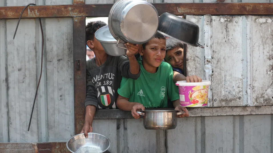 Игрите на глада: Защо новата хуманитарна помощ на Израел в Газа е толкова смъртоносна
