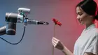 Проучване: Все повече потребители откриват интимни партньори в лицето на AI асистенти като ChatGPT