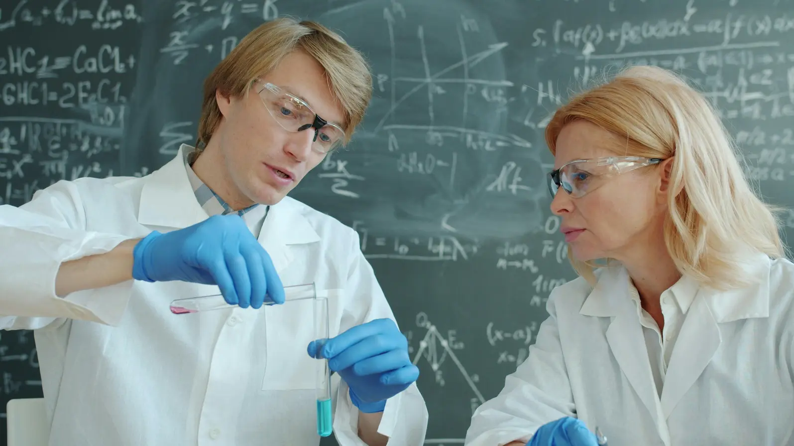 Близо 90% от новите научни статии са писани с помощта на изкуствен интелект